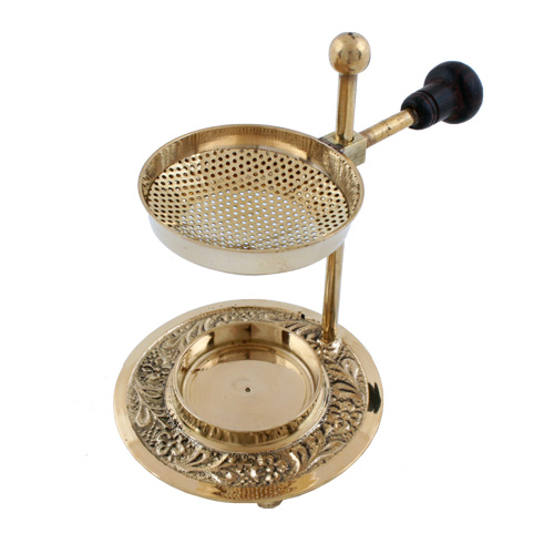 Állítható magasságú réz edény természetes füstölőszerek kíméletes égetéséhez .